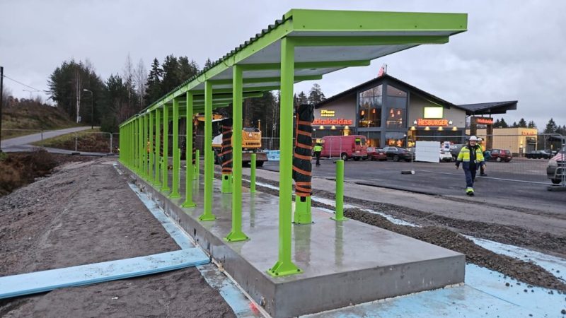 Neste Lataus Hollola Hopeakallio Matkakeidas